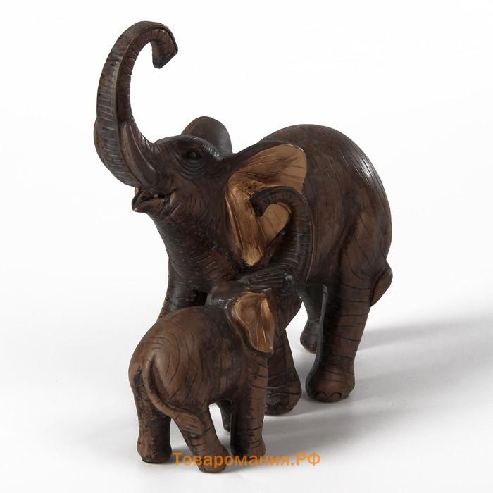 Сувенир полистоун "Слон африканский коричневый со слонёнком" золотые ушки 17,5х17,5х8 см