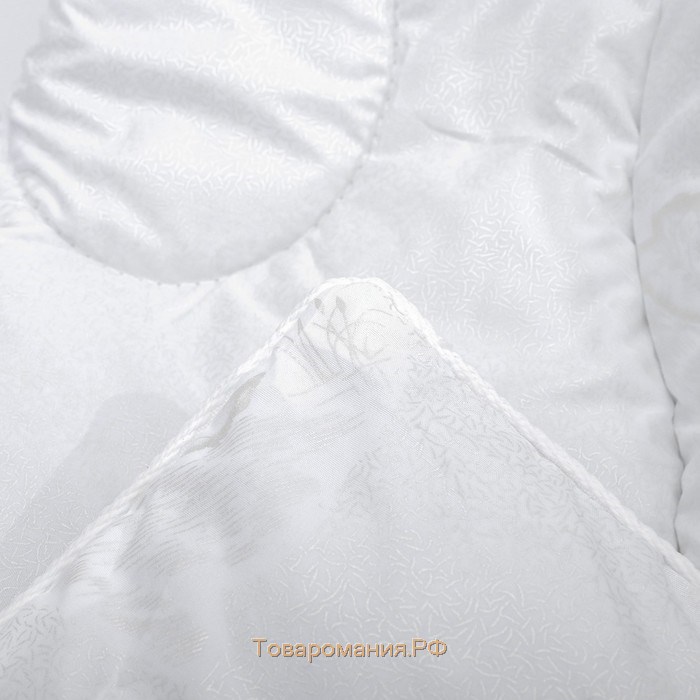 Одеяло зимнее 220х205 см, иск. лебяжий пух, ткань глосс-сатин, п/э 100%