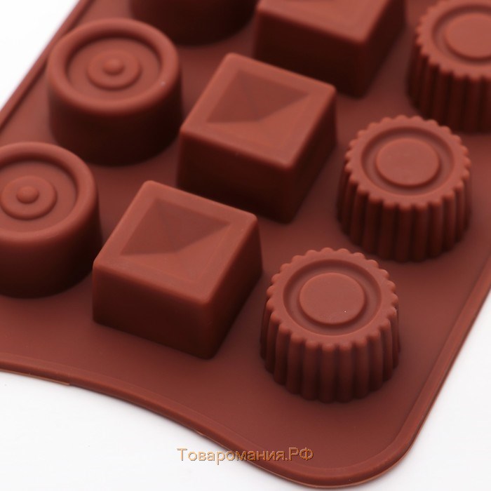 Форма для конфет и шоколада «Кружочки, квадратики», силикон, 21,5×10,4×1,5 см, 15 ячеек, цвет коричневый