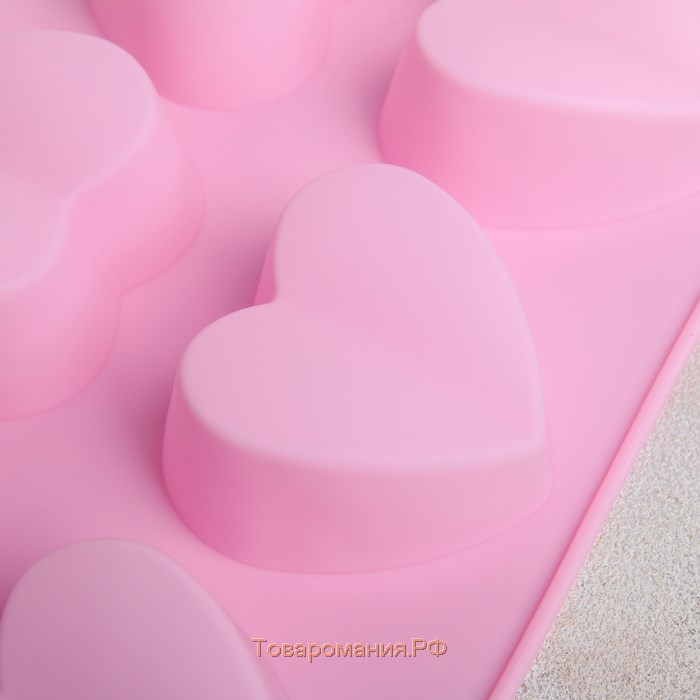 Форма для выпечки «Сердце напополам», силикон, 25,8×17×3,2 см, 6 ячеек (7×6,5×3 см), цвет МИКС