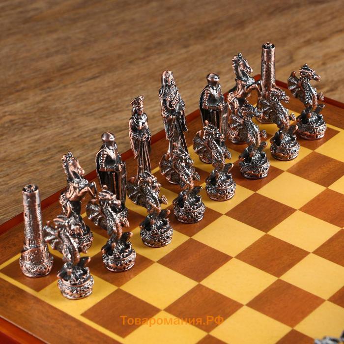 Шахматы сувенирные "Средневековье", h короля-8 см, h пешки-5.6 см. d-2 см, 36 х 36 см