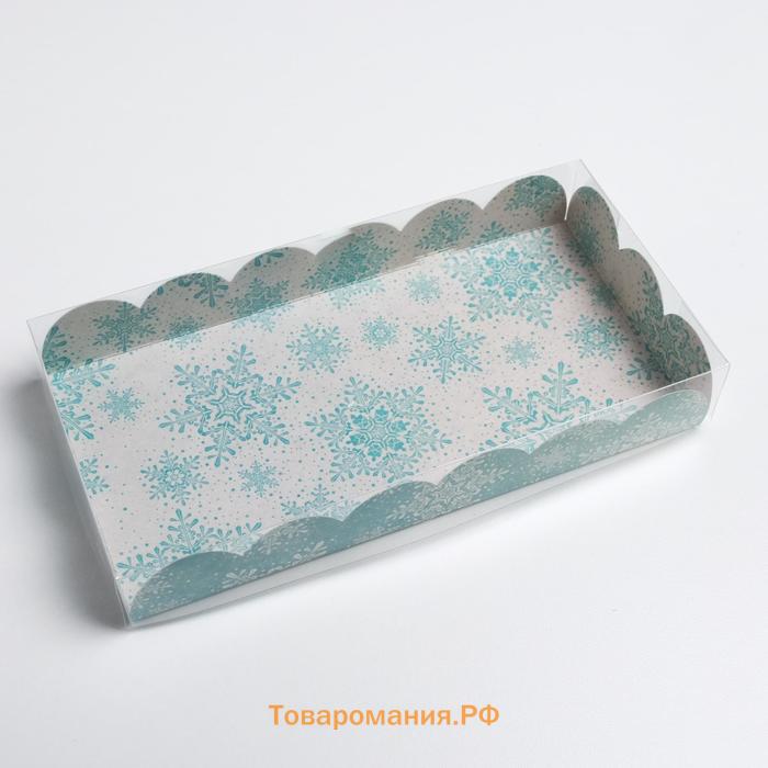 Коробка для кондитерских изделий с PVC крышкой «Снежинки», 10.5 х 21 х 3 см, Новый год