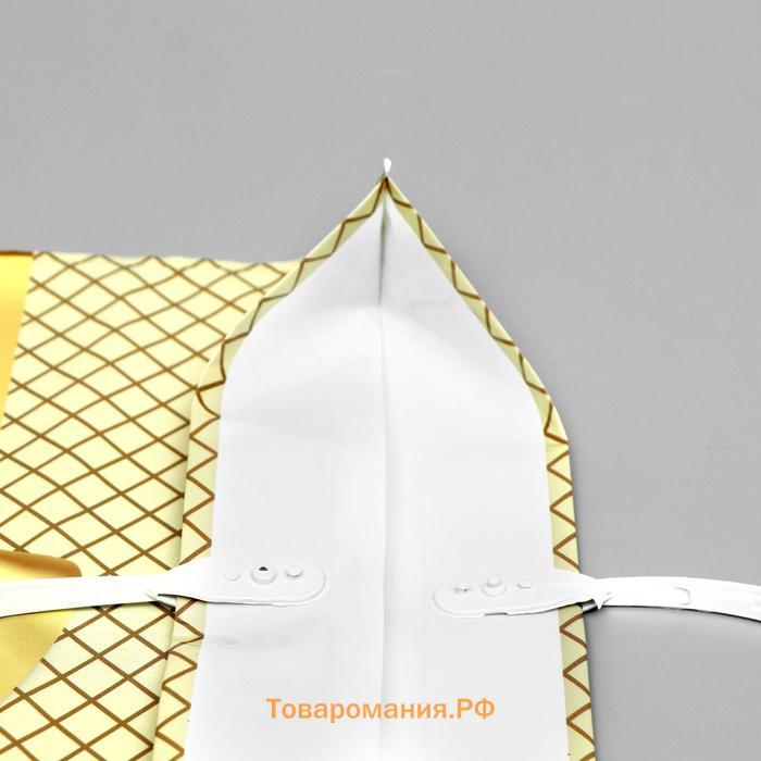 Пакет "Золотистый", полиэтиленовый с пластиковой ручкой, 100 мкм 44 х 40 см