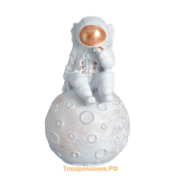 Копилка "Космонавт" 19х11см