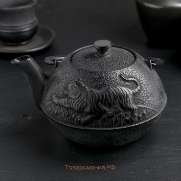 Чайник чугунный «Чёрный тигр», 700 мл, с ситом, эмалированное покрытие внутри, цвет чёрный