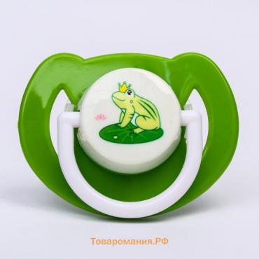 Соска - пустышка силиконовая ортодонтическая «Лягушка», от 6 мес., с колпачком, цвет зеленый
