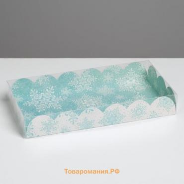 Коробка для кондитерских изделий с PVC крышкой «Снежинки», 10.5 х 21 х 3 см, Новый год